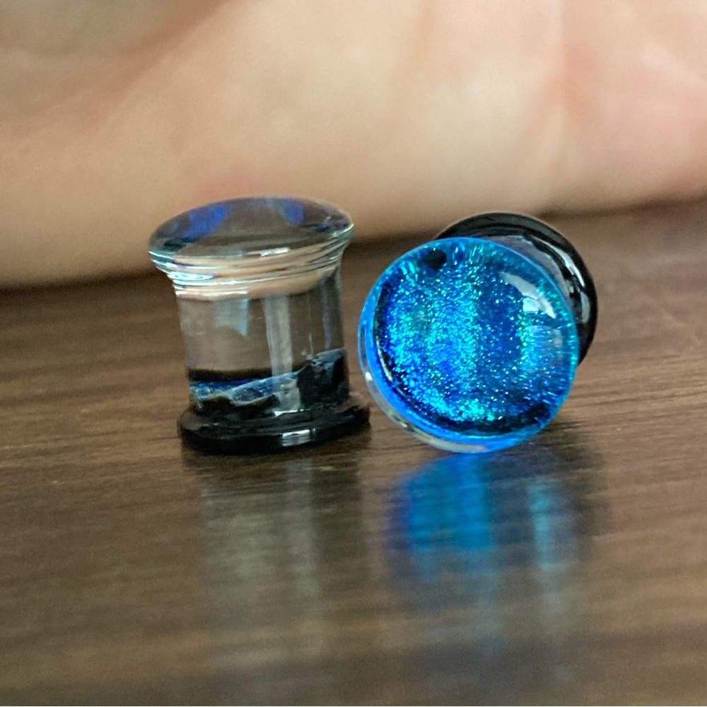 0g Blue glitter glass gauges